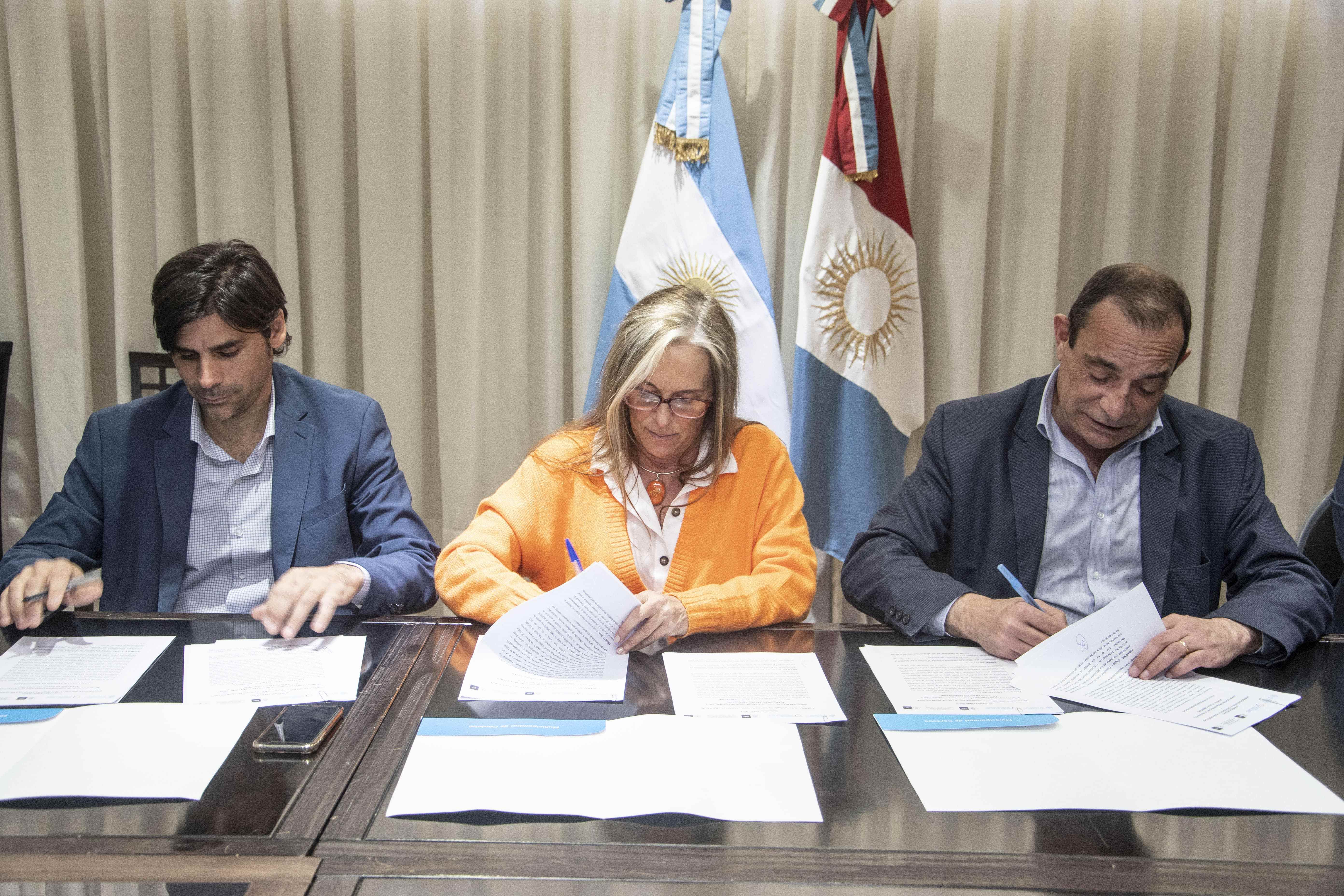 Estudiantes de odontología de la UNC realizarán prácticas profesionales en Centros de Salud de la Municipalidad de Córdoba