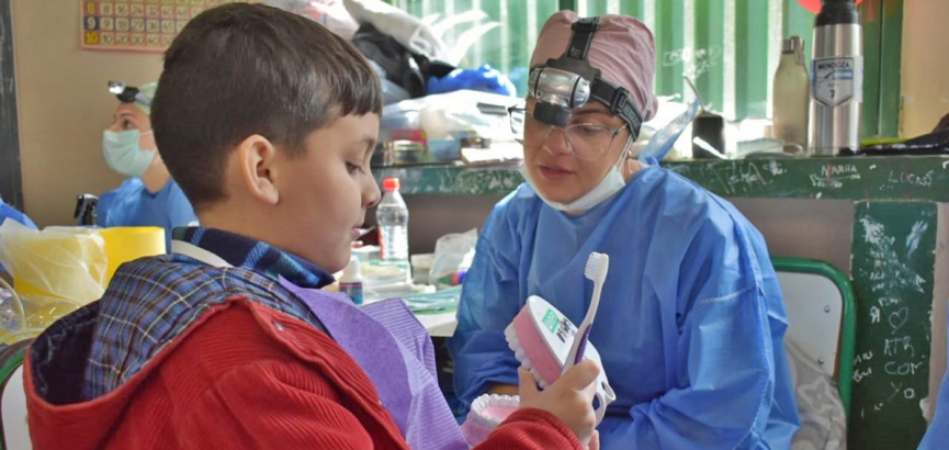 Estudiantes de Odontología de la UBA atendieron a más de 700 alumnos en una escuela concordiense