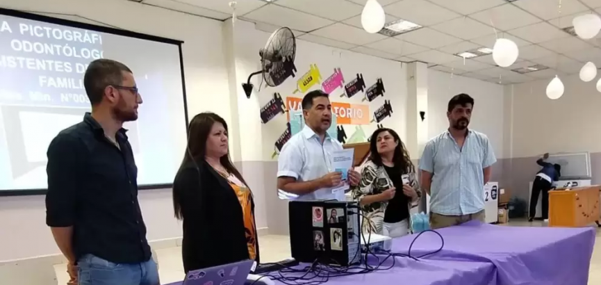 Presentaron la primera guía pictográfica para la atención odontológica de personas con discapacidad